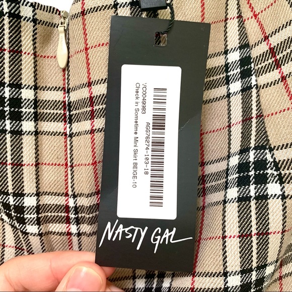NastyGal Check A Line High Waisted Skirt - Picture 4 of 5